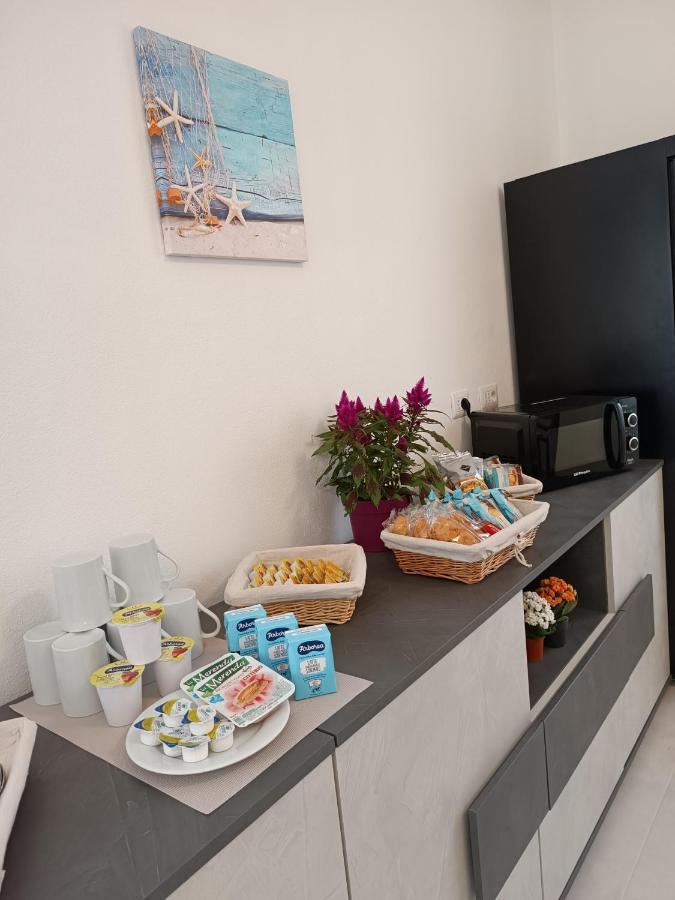 Costa Di Sopra Affittacamere By Hospitality Sardinia Куарту-Сант'Елена Екстер'єр фото