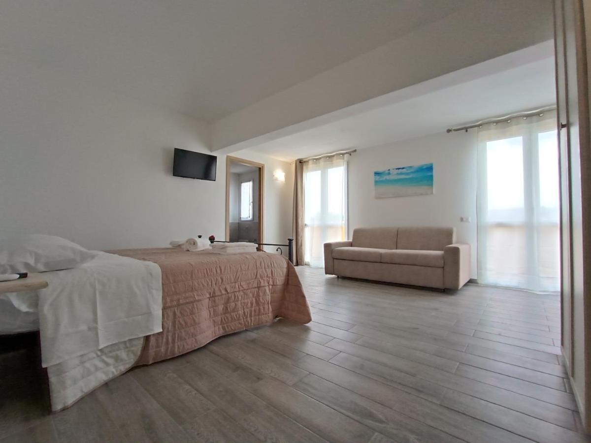 Costa Di Sopra Affittacamere By Hospitality Sardinia Куарту-Сант'Елена Екстер'єр фото